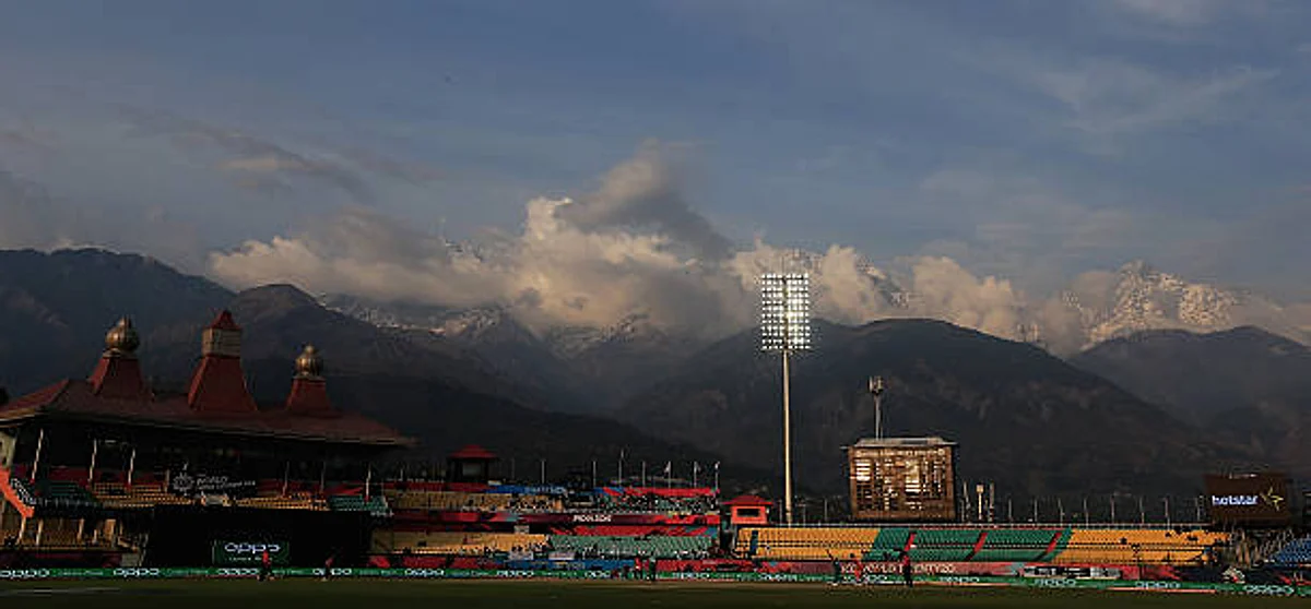 IND vs SL T20 Match: धर्मशाला में बुलंद हौसले के साथ उतरेगी भारतीय टीम, क्या बारिश फेरेगी उम्मीदों पर पानी?