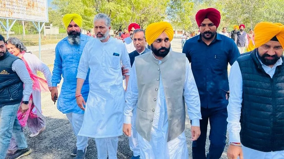 Mohali Blast Latest Updates: धमाके के बाद पूरे पंजाब में अलर्ट, मुख्यमंत्री भगवंत मान ने मांगी रिपोर्ट