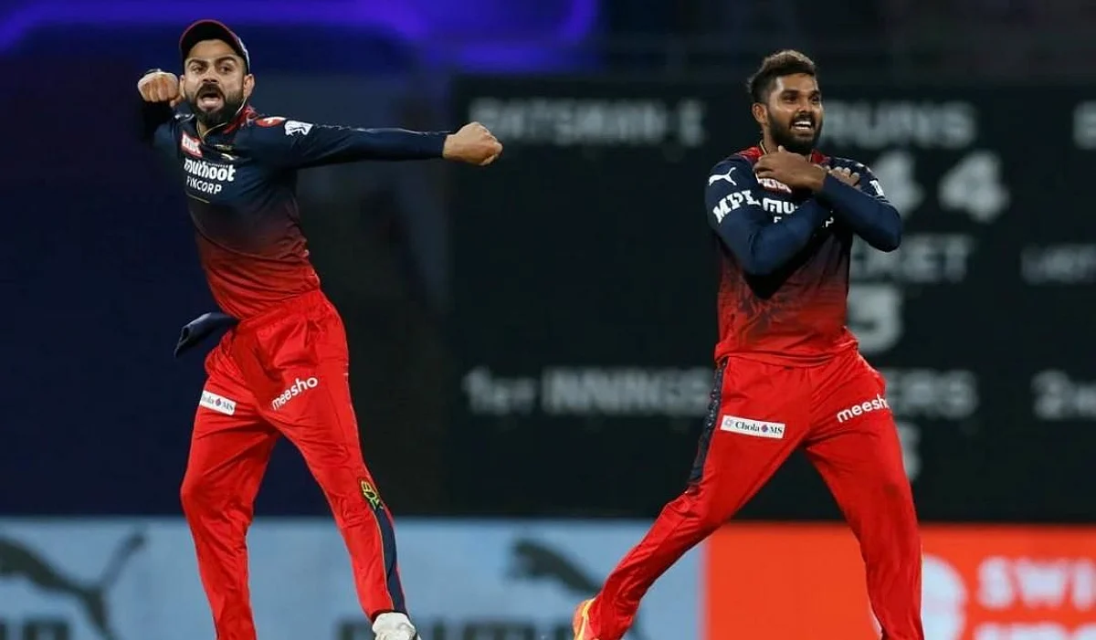 RCB vs KKR Match Highlights: बैंगलोर के आगे नहीं टिक पाई कोलकाता, 3 विकेट से मिली हार