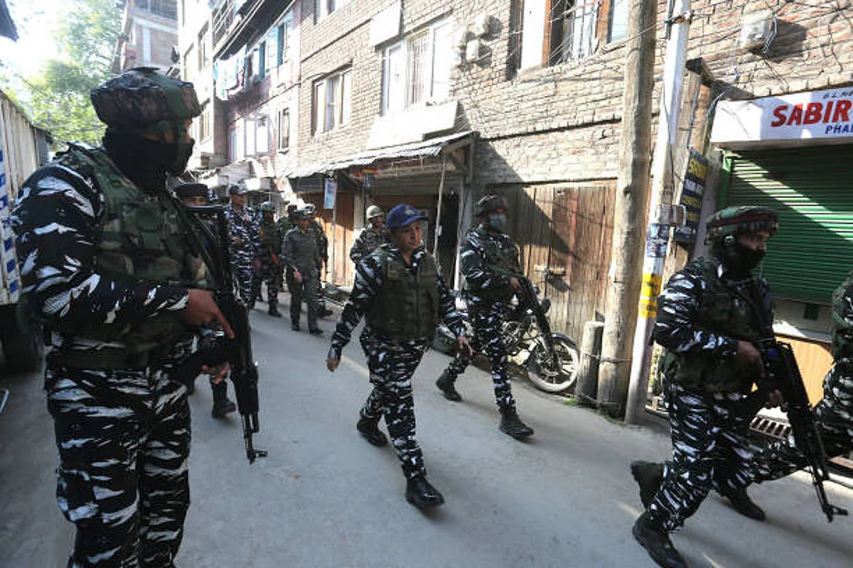 Jammu-Kashmir News: बारामूला एनकाउंटर में मिली बड़ी कामयाबी, लश्कर का टॉप कमांडर युसूफ कांतरू ढेर