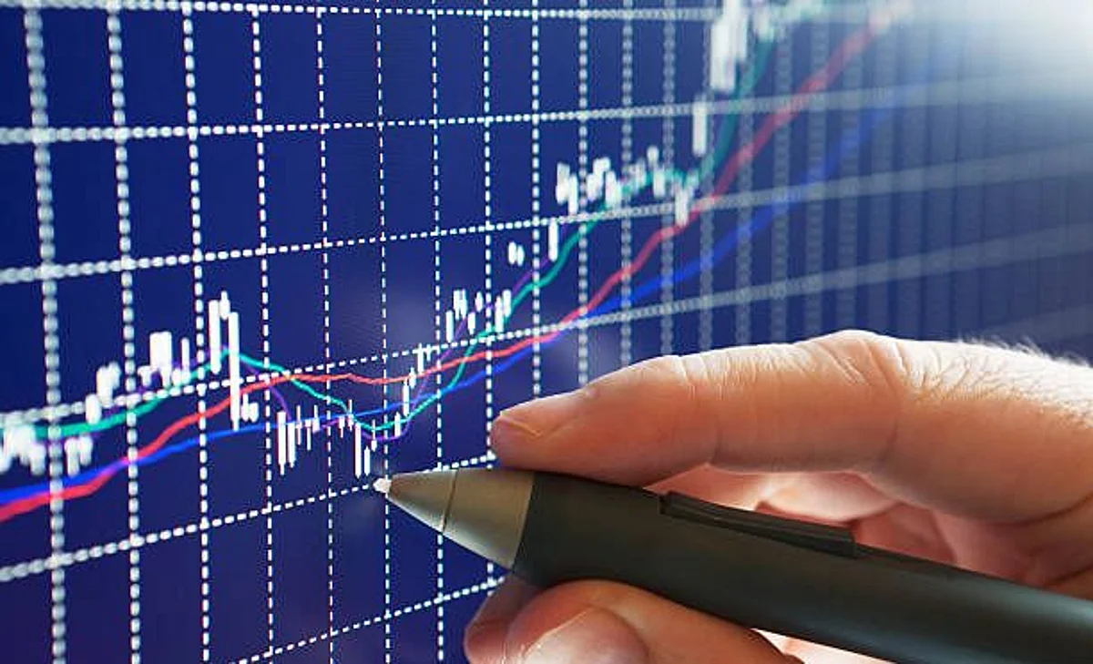 Share Market Updates: शुरआती कारोबार में तेज़ी के बाद लुढ़के सेंसेक्स और निफ़्टी
