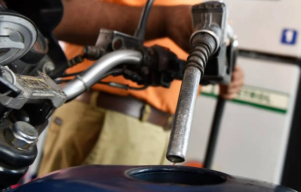Petrol and Gas Price Today: 5 दिनों से नहीं बदले दाम, जानें आज की ताज़ा किमतें