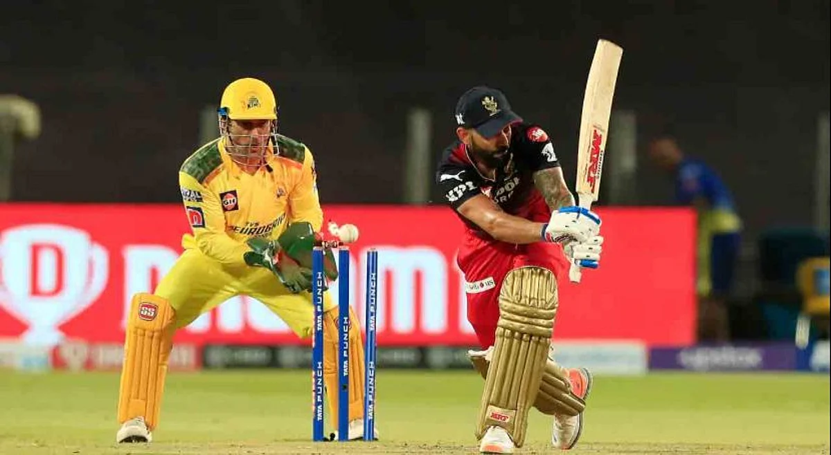 IPL 2022 Updates: बैंगलोर के आगे 13 रनों से हारी चेन्नई, आज दिल्ली-हैदराबाद में होगी टक्कर