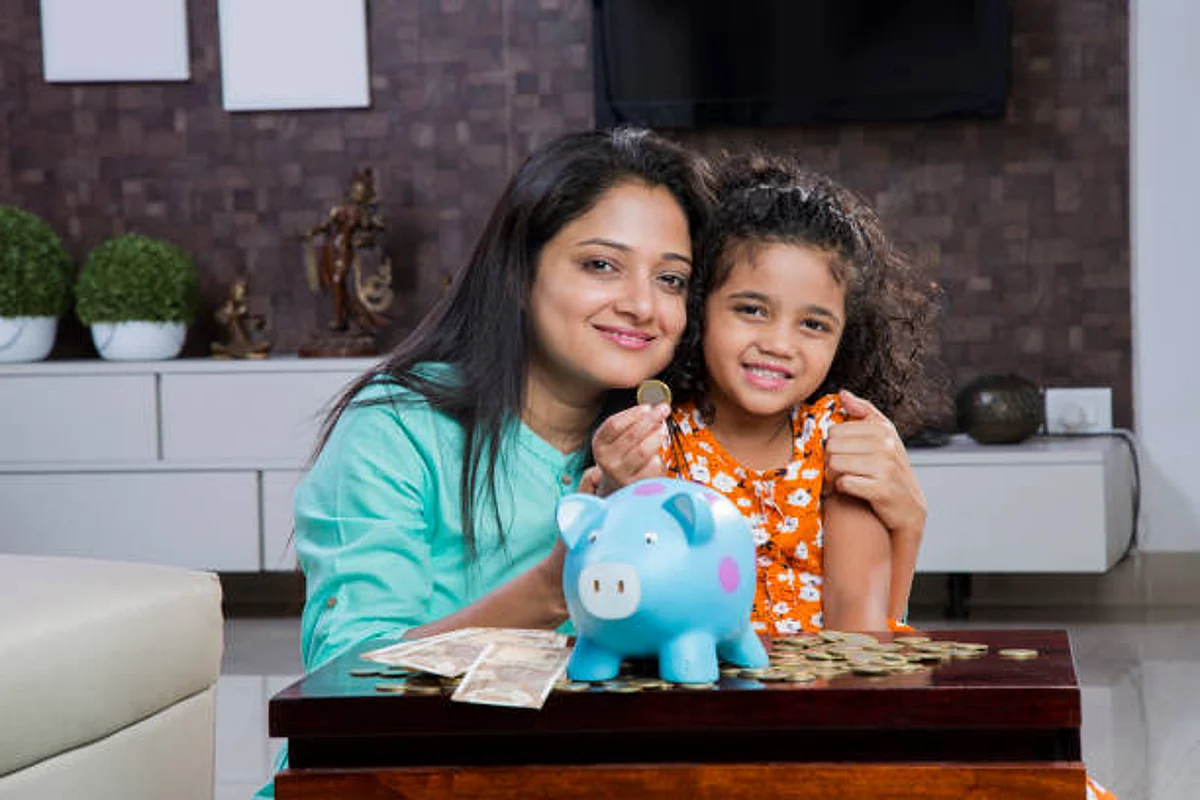 Mother’s Day 2022: महिलाओं के लिए धमाकेदार स्कीम, करें निवेश और उठाएं अत्यधिक लाभ