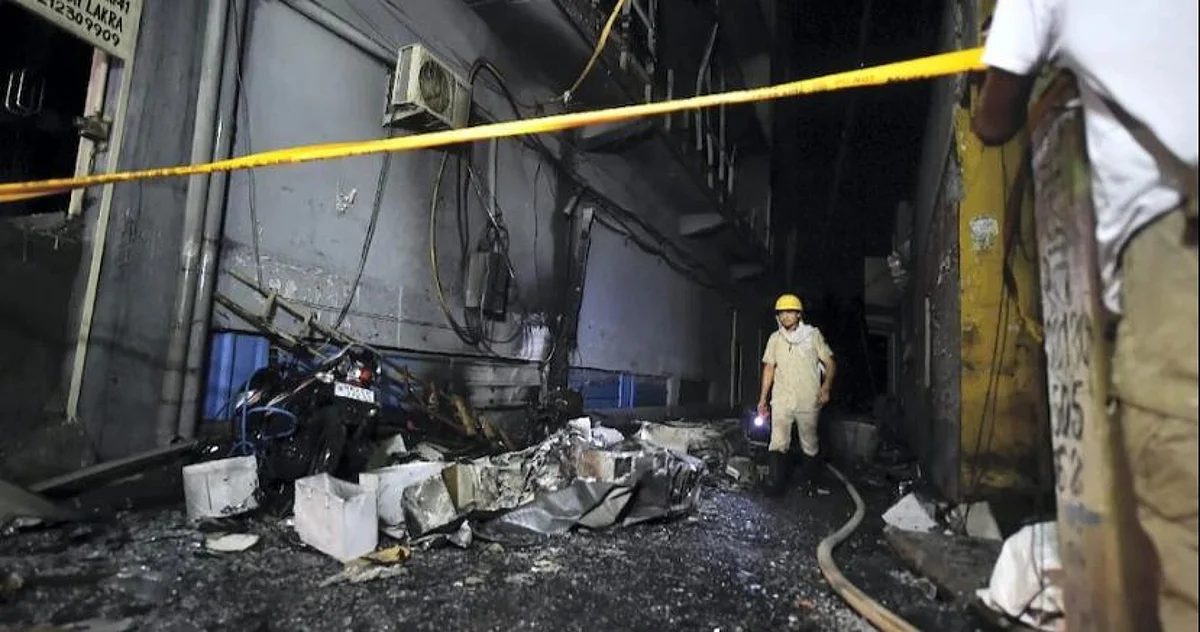 दिल्ली के मुंडका में आग लगने से हुई 27 लोगों की मौत, प्रधानमंत्री ने किया मुआवज़े का ऐलान