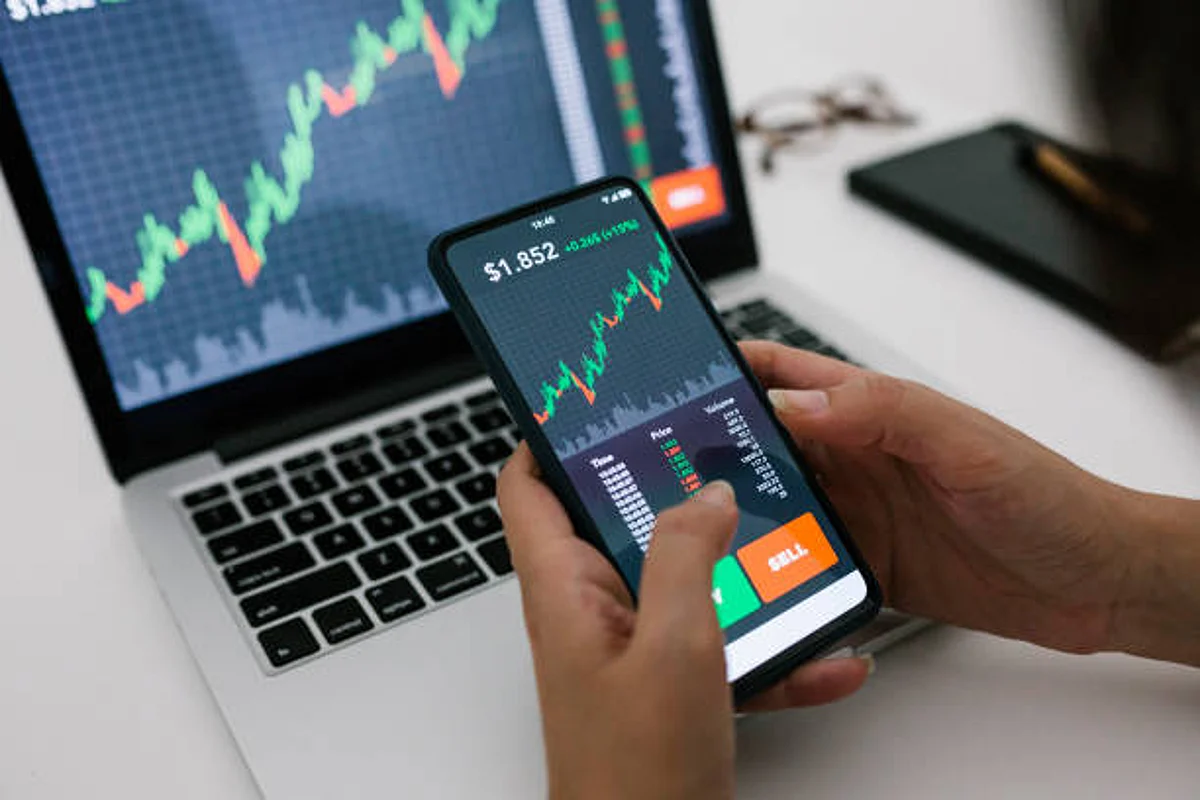 Multibagger Stocks: इस स्टॉक ने एक साल में दिया 6900 प्रतिशत का रिटर्न