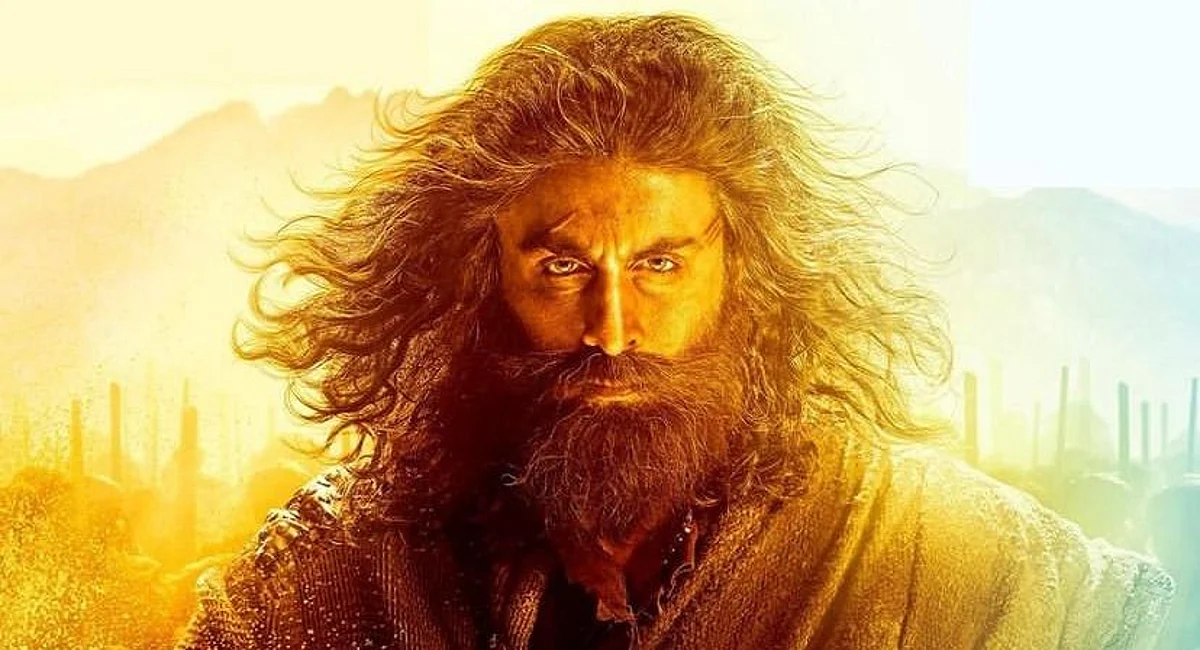 अपने लोगों को ग़ुलामी से बचाने आ रहा है शमशेरा, एक्शन अवतार में नज़र आएँगे रणबीर कपूर और संजय दत्त
