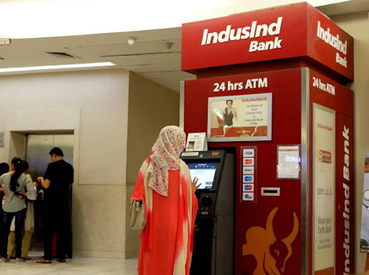 IndusInd Bank Share Price: निफ्टी 50 टॉप गेनर में शामिल हुआ कंपनी का स्टॉक