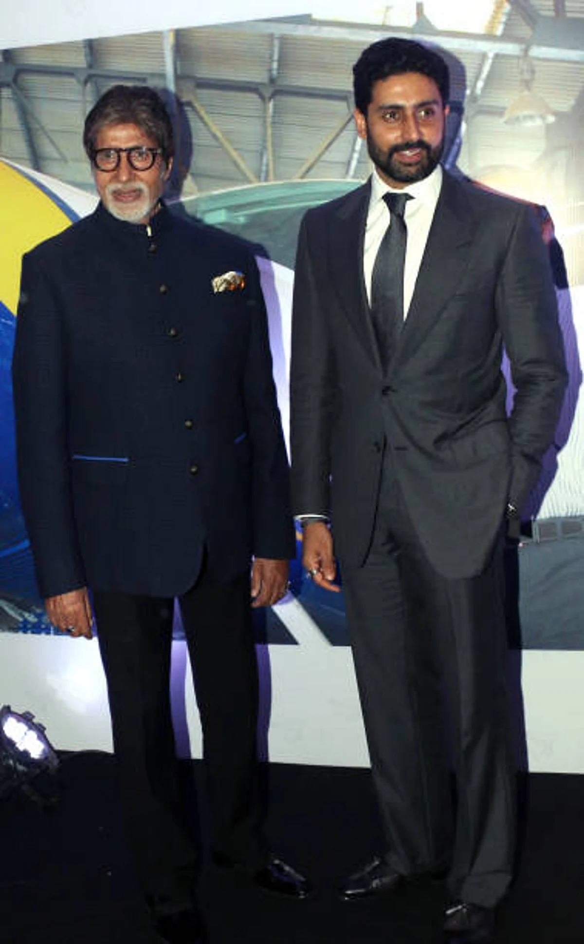 Bollywood news: अभिषेक बच्चन ने अपने शुरुआती दिनों में किया था बॉलीवुड छोड़ने का फैसला