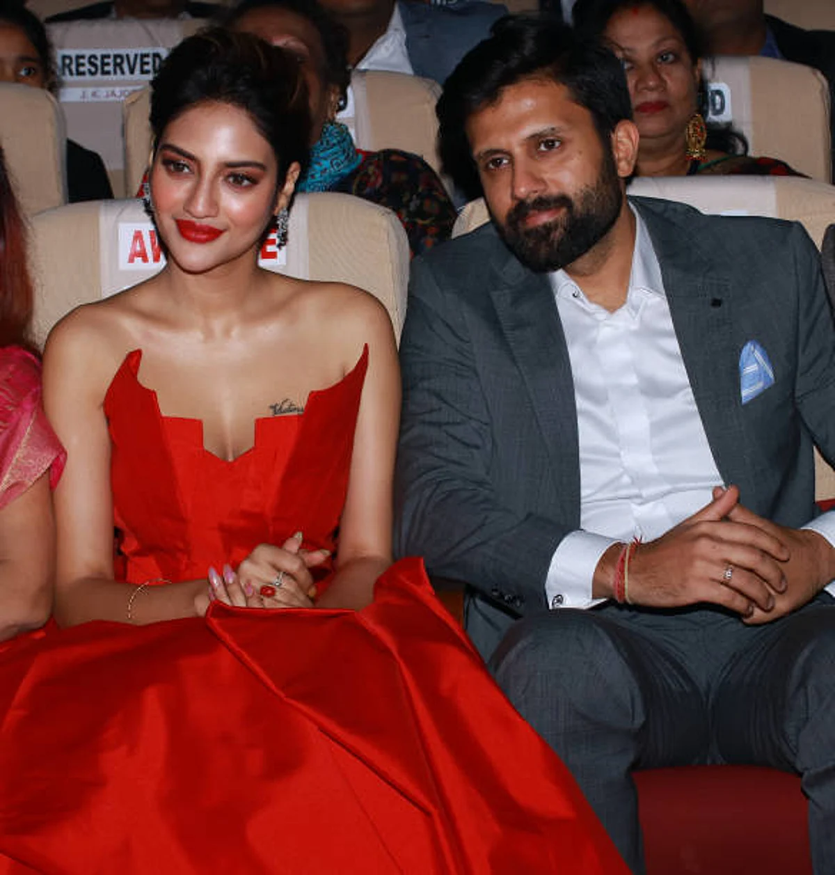 शादी को लेकर चल रहे बवाल के बाद, Nusrat Jahan ने सोशल मीडिया से डिलीट की Nikhil Jain के साथ तस्वीरें