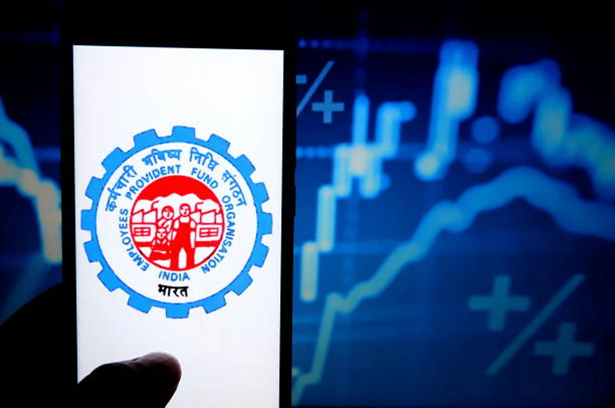 Covid-19 EPFO: नौकरी छूटने पर भी, EPFO अपने कर्मचारियों को देता रहेगा यह सुविधा. यहां जानें सारी डिटेल