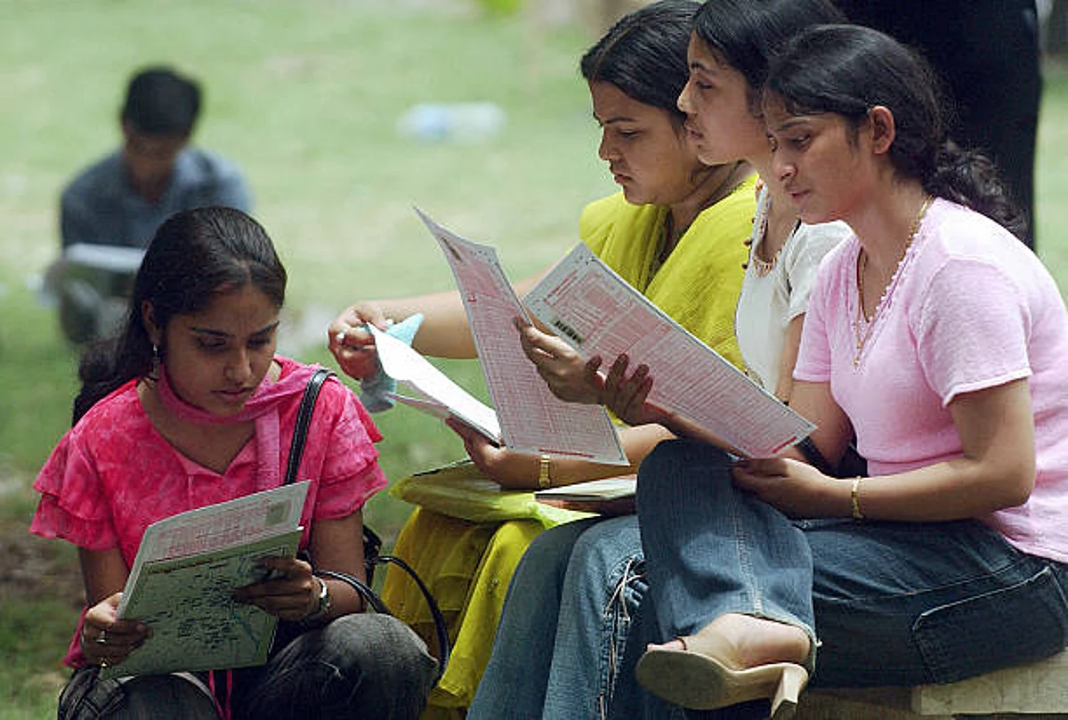English medium में पढ़ाई हुई अनिवार्य. सभी डिग्री कॉलेजों के लिए आंध्र प्रदेश सरकार ने की घोषणा