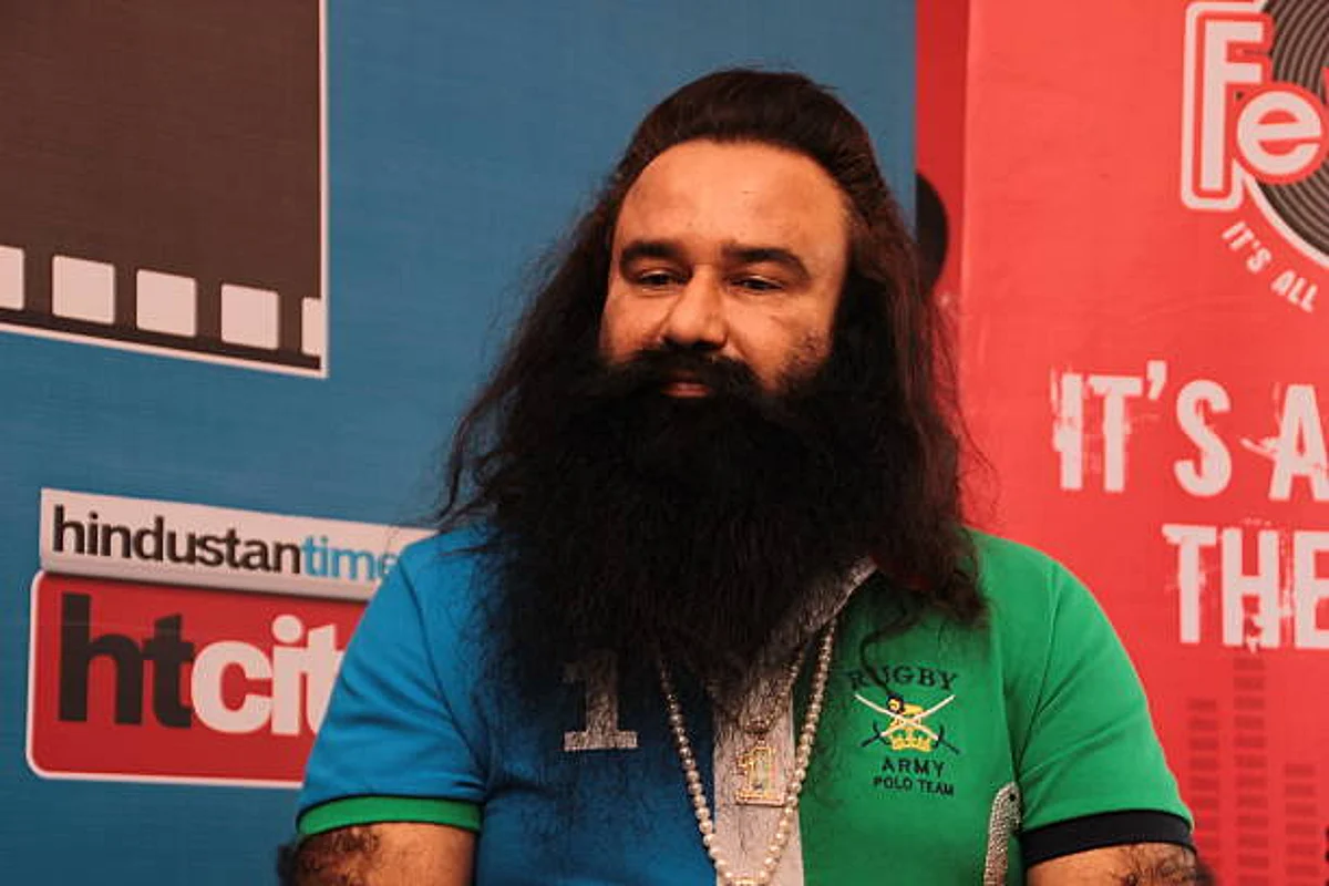Gurmeet Ram Rahim हुआ Covid-19 पॉजिटिव, Honeypreet ने किया मिलने का जुगाड़।