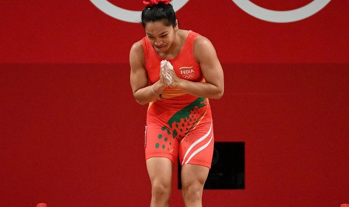 Mirabai Chanu: Tokyo Olympics में भारत को दिलाया पहला पदक
