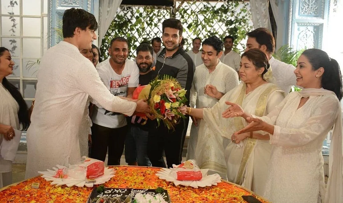 Karan Kundrra: अभिनेता ने छोड़ा ‘यह रिश्ता क्या कहलाता है शो’, “कहा यह सफर यहीं खत्म होता है”
