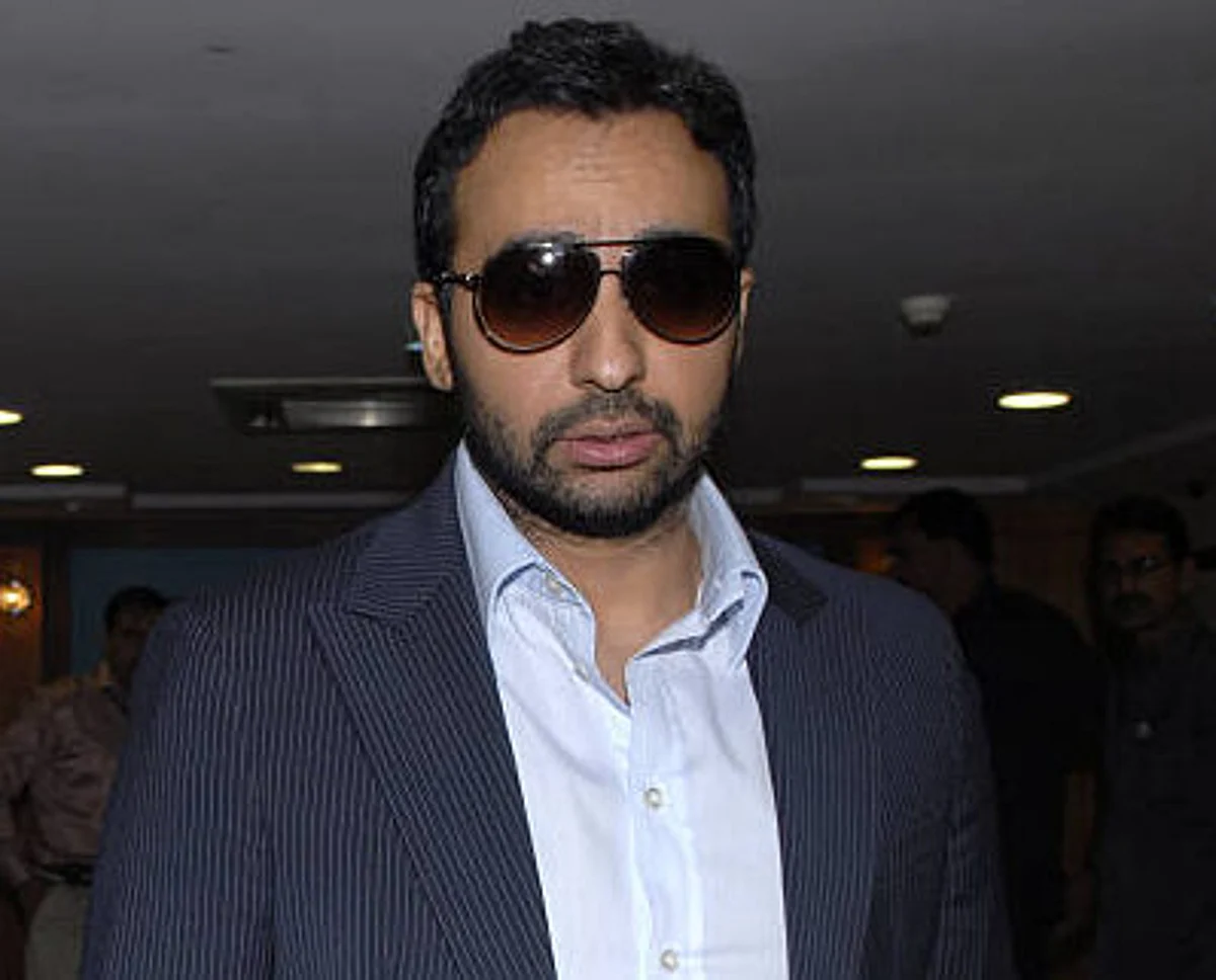 MUMBAI, INDIA � JUNE 24: Rajasthan Royals co-owner Raj Kundra outside BCCI headquarters after the meeting of BCCI office bearers and IPL franchisees in Mumbai on Thursday, June 24, 2010.(Photo by Mandar Deodhar/The India Today Group via Getty Images)