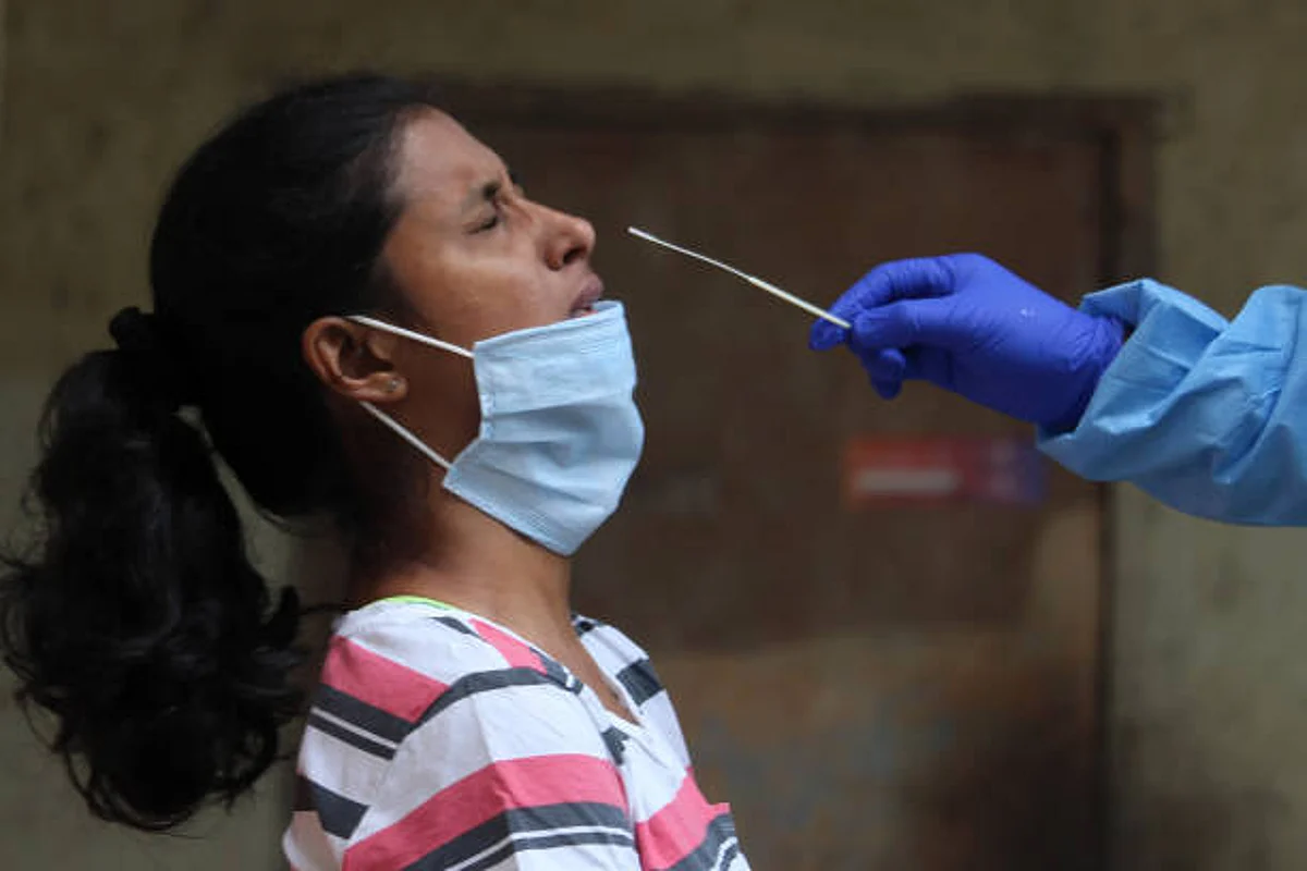 Covid-19 Update: देश में फिर बढ़ रहे कोरोना संक्रमण के मामले, जानिए स्वास्थ्य मंत्रालय के आंकड़े