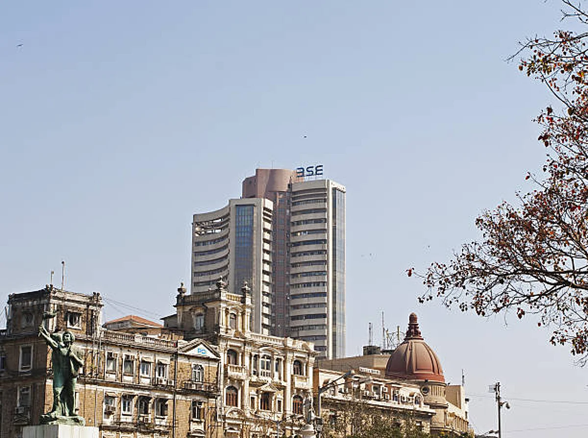 Share Market News: बाज़ार की बढ़त के साथ हुई शुरुआत, इन कंपनियों के स्टाॅक्स पर रहेगी नजर