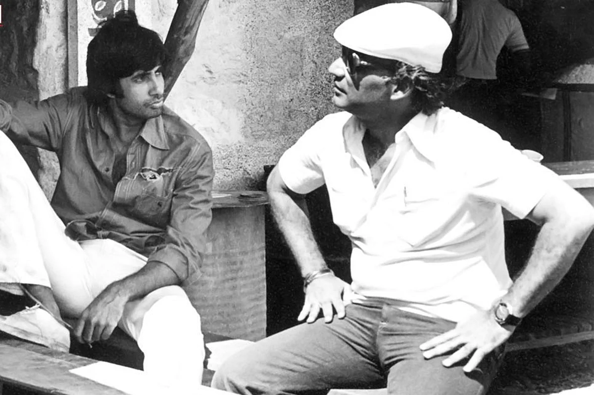 Amitabh Bachchan News: फ़िल्म ‘Kaala Patthar’ के 42 साल हुए पूरे, अभिनेता ने तस्वीरें शेयर कर पुरानी यादें ताज़ा की