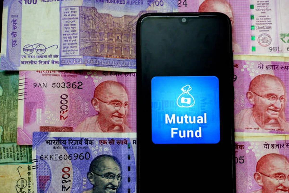 Mutual Funds: बेहतर निवेश या ज्यादा खतरा