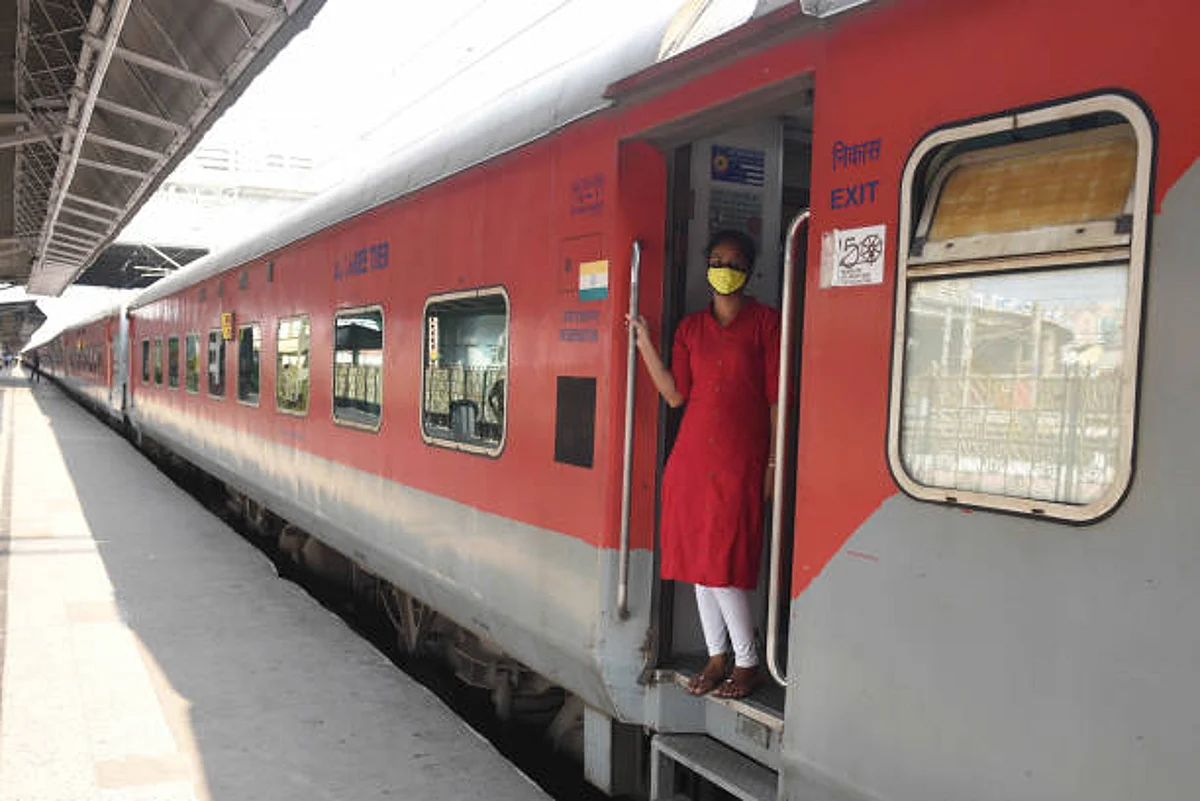 Indian Railways Special Train: खुशखबरी! गर्मियों में यूँ मिलेगी ट्रेन, घटेगी भीड़