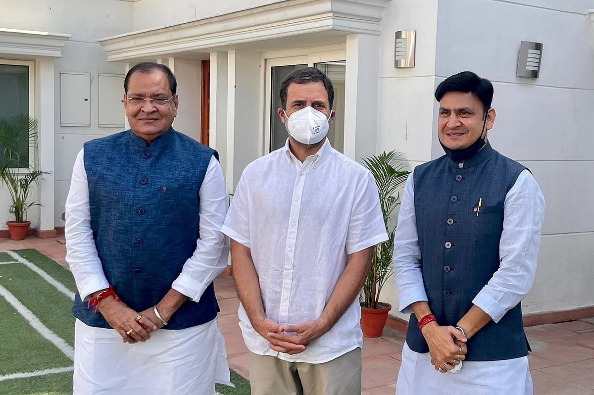 Uttarakhand: भाजपा को झटका, चुनाव से पहले कांग्रेस के हुए Yashpal Arya