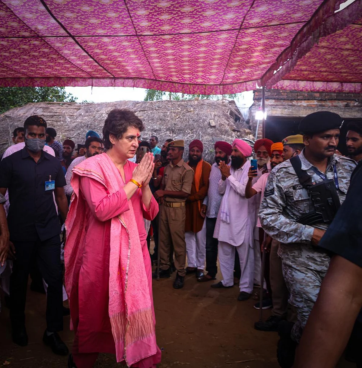 Priyanka Gandhi: किसानों की अंतिम अरदास में शामिल होंगी कांग्रेस महासचिव