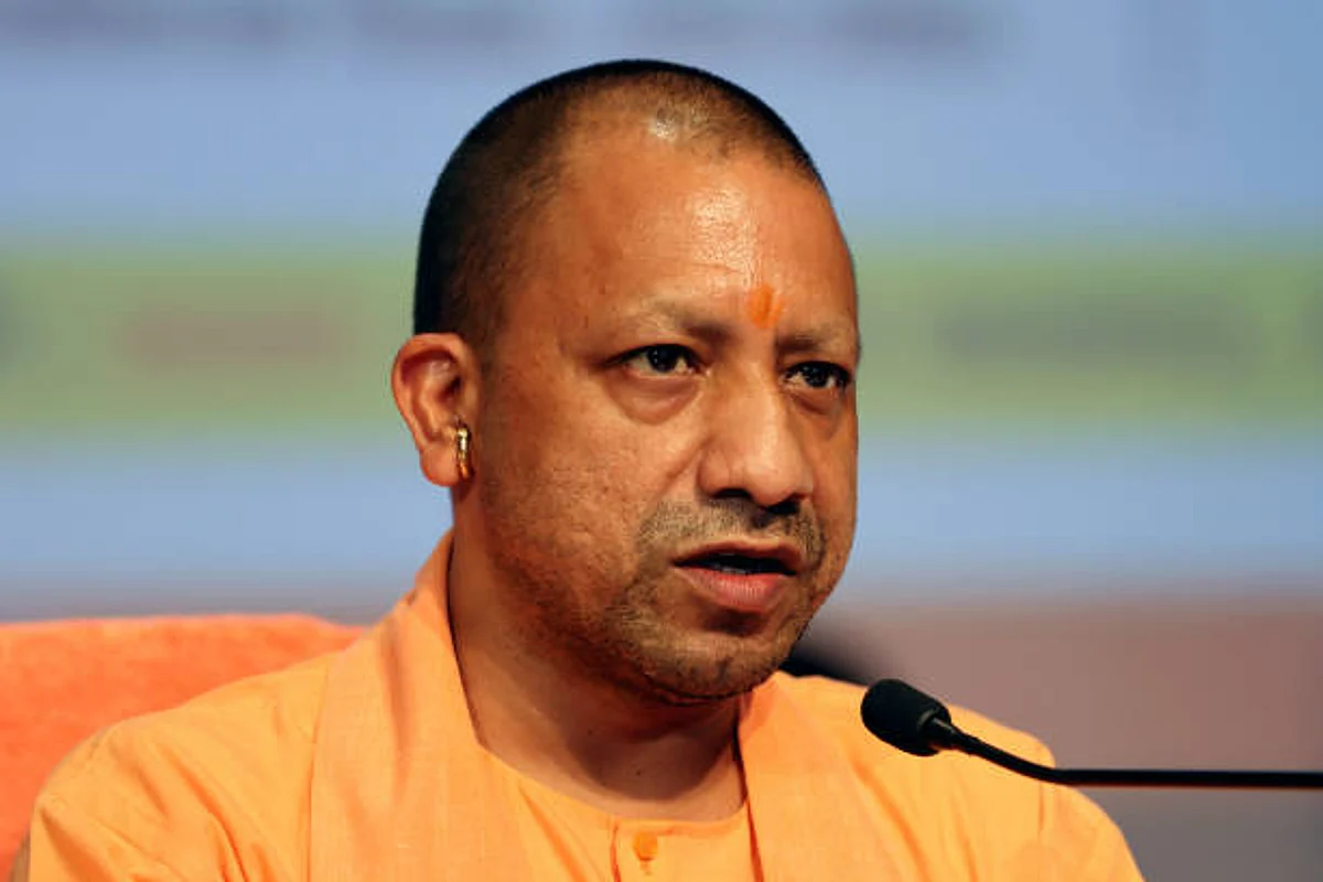 Yogi Adityanath: तालिबान पर किया ज़ुबानी हमला, कहा भारत की तरफ देखा तो होगी एयरस्ट्राइक