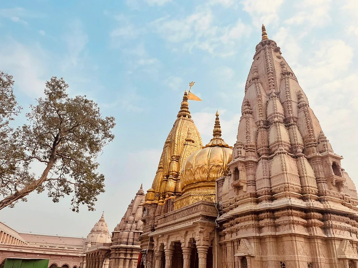 Kashi Vishwanath Temple: विश्वनाथ मंदिर के जीर्णोद्धार का इतिहास है बहुत विस्तृत, जानकर रह जाएंगे दंग