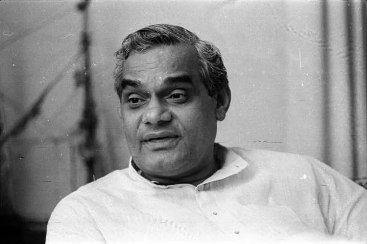 Atal Bihari Vajpayee Birthday: कवि से लेकर नेता तक हर ज़िम्मेदारी में निपुण थेपूर्व प्रधानमंत्री