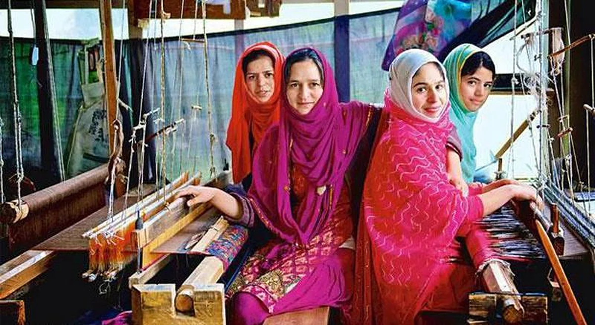 The Legacy of Kashmir’s Oldest Handcrafted Shawl