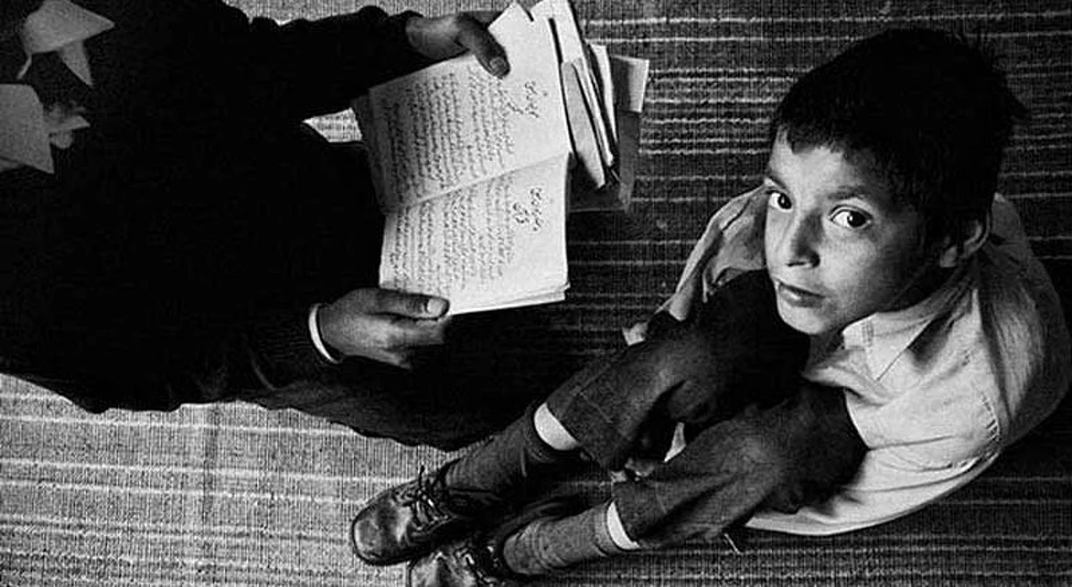 'Between Grace And Grief': A Poignant Photo-series On Kashmiri Life By Mukul Bhatia