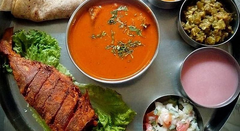 A Guide To Mumbai’s Very Best Fish Thalis For Every Seafood Lover