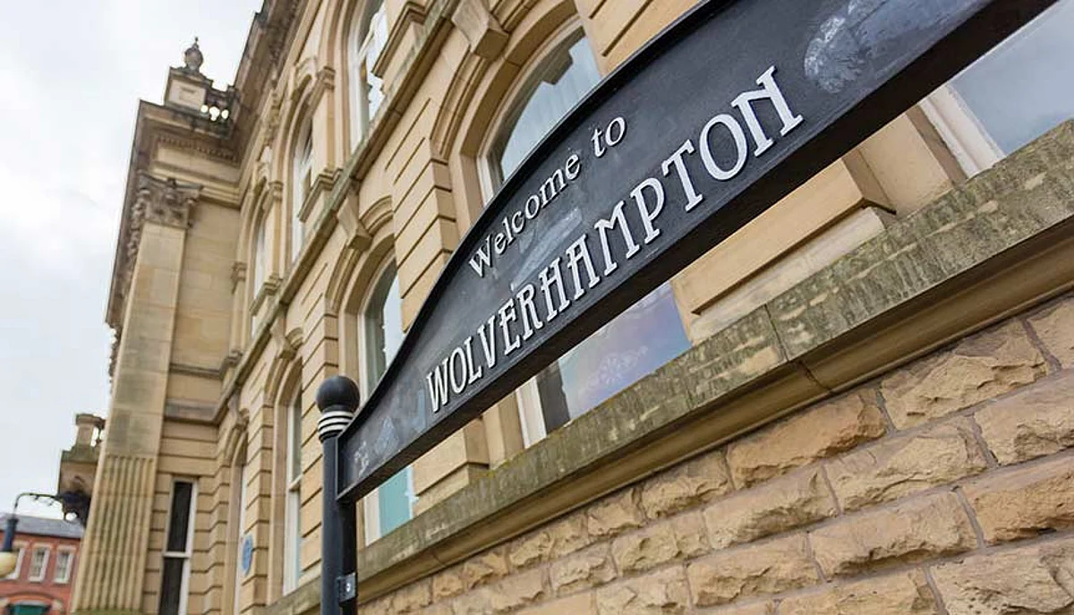 UK communities ministry plans second HQ outside London in historic move