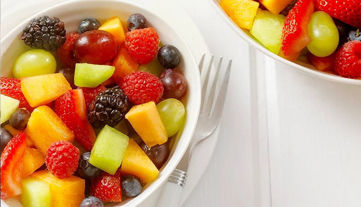 2 fruits + 3 veggies: Is 5 really the magic number for a longer life?