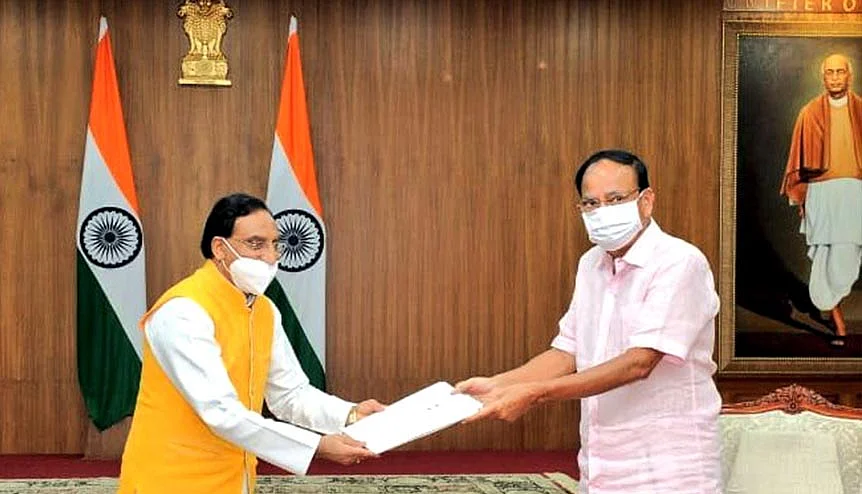 Minister for Education Ramesh Pokhriyal Nishank hands over the final policy document of the National Education Policy 2020 to the Vice President M. Venkaiah Naidu. It is not clear if fee caps will apply to foreign universities.