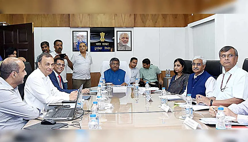 Union Minister for Law & Justice, Communications and Electronics & Information Technology Ravi Shankar Prasad in a meeting with the CEOs of Telecom companies. The rise in tariffs will help bring in revenue and strengthen credit profiles.