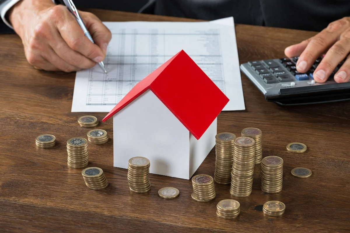 Indian developer RMZ sells real estate assets to Canada′s Brookfield for $2 billion