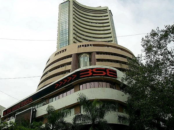 From Tuesday's close of 50,637.53 the Indian bourse was forecast to rise nearly 8% to 54,500 by mid-2022. It was then forecast to close out 2022 at 58,500.