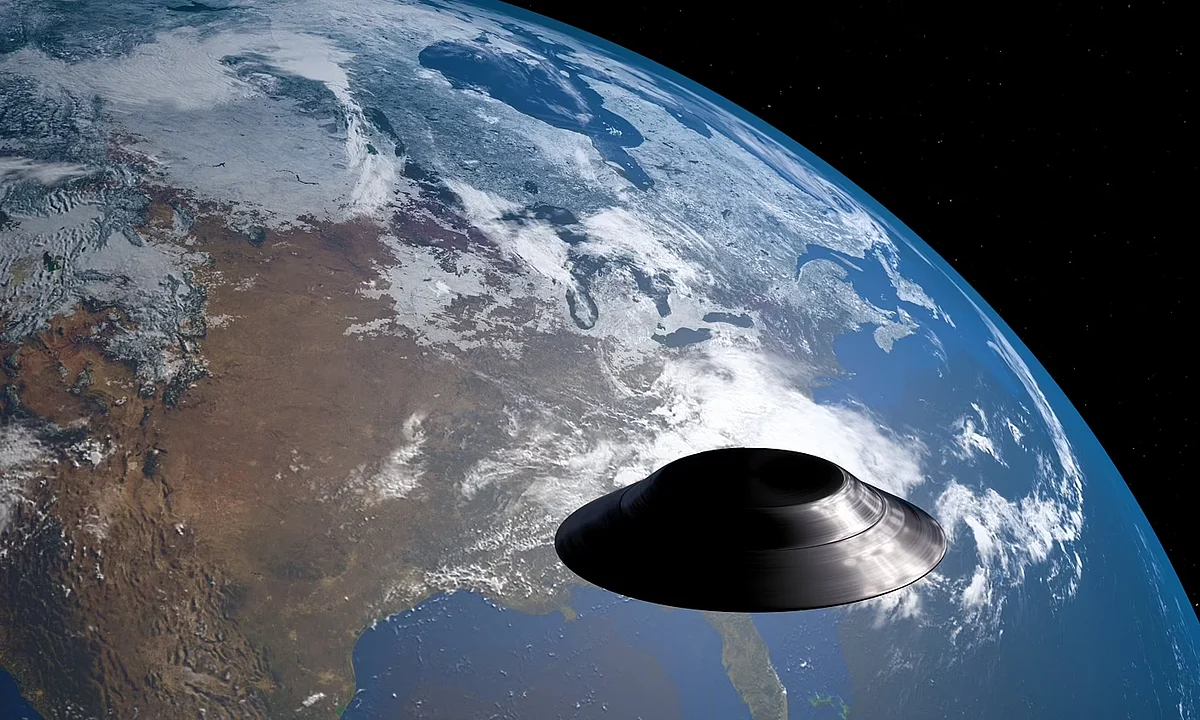 UK man claims he has been abducted by aliens 60 times; Fought for their army in space
