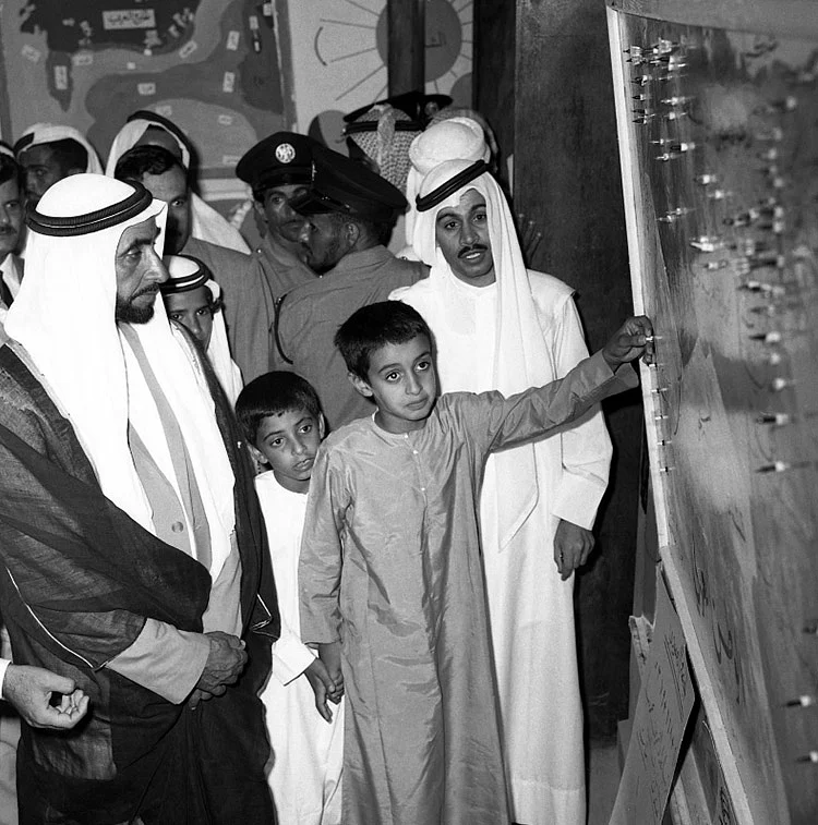Sheikh Mohamed Bin Zayed conducts a test with Sheikh Zayed.
