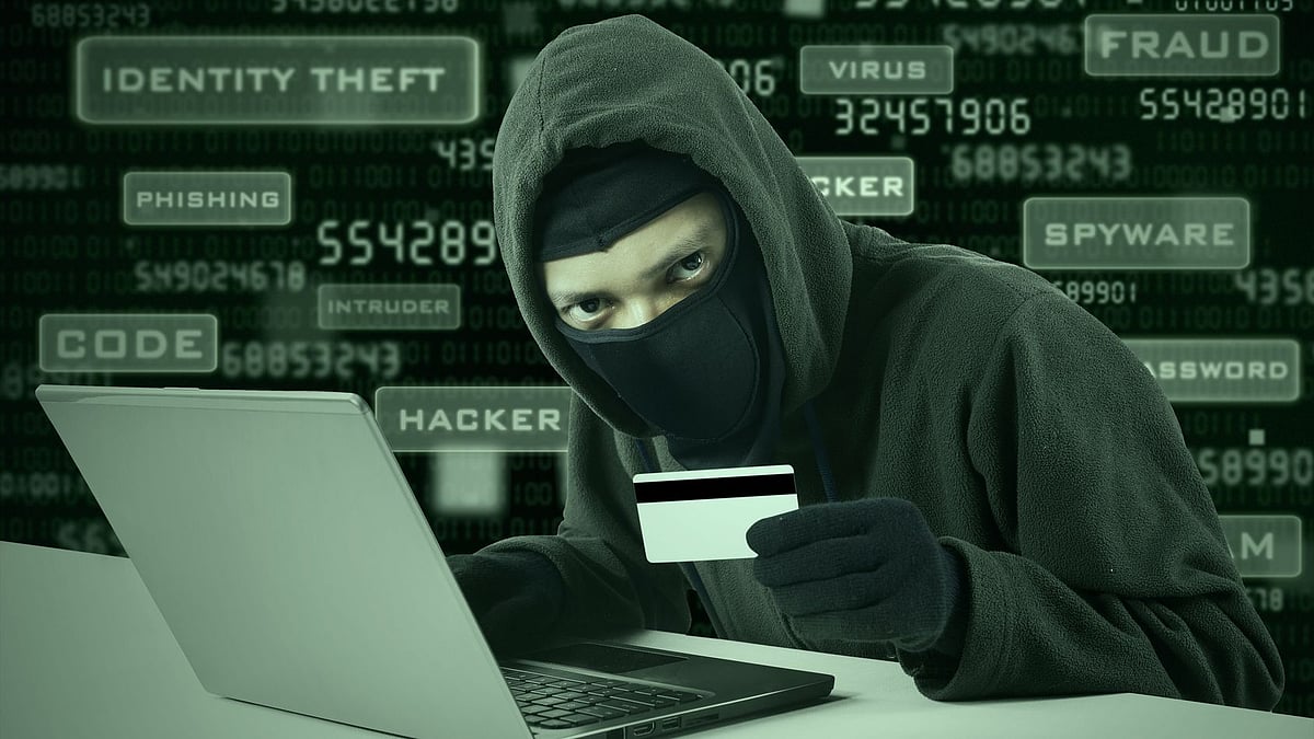 பங்குதாரருக்கு தெரியாமல் ₹.79 லட்சம் கையாடல்.. மேனேஜரை தட்டி தூக்கிய போலிஸ் : கொள்ளை நடந்தது எப்படி ?