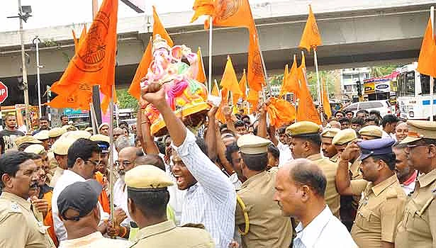 “விநாயகர் சதுர்த்தி விழாவிற்கு தமிழக அரசு விதித்த தடையை நீக்க முடியாது” : உயர்நீதிமன்ற மதுரை கிளை அதிரடி!