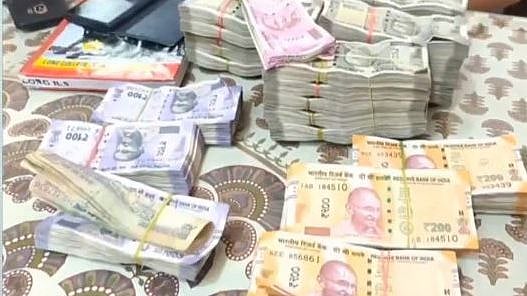 இதுகாறும் ரூ.428.46 கோடி பறிமுதல்: பணப்பட்டுவாடாவில் முன்னிலை வகிக்கும் சென்னை, கோவை, சேலம்!