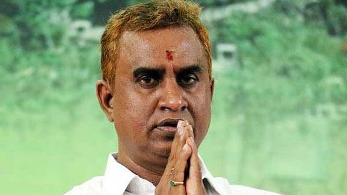 அமைச்சராக இருந்த போது SP.வேலுமணி வாங்கி குவித்த சொத்துக்கள் எவ்வளவு தெரியுமா? - அதிரவைக்கும் FIR தகவல்!