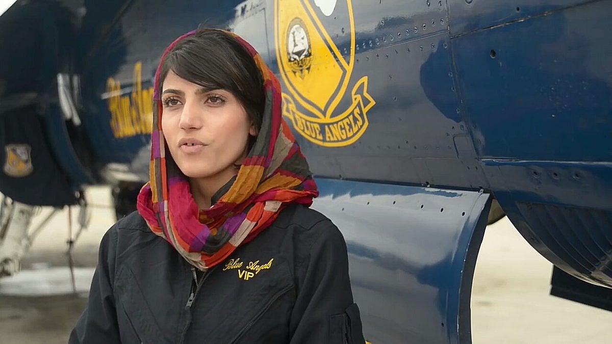 “இனி மீண்டும் பெண்களை கல்லால் அடிப்பார்கள்” : ஆப்கனின் முதல் பெண் விமானி வேதனை!
