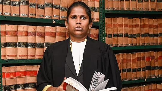 “ஃபேஸ்புக் நண்பர்கள் வழிகாட்டலால் சட்டம் படித்தேன்” : நீலகிரியின் முதல் திருநங்கை வழக்கறிஞர் சௌமியா சாசு!