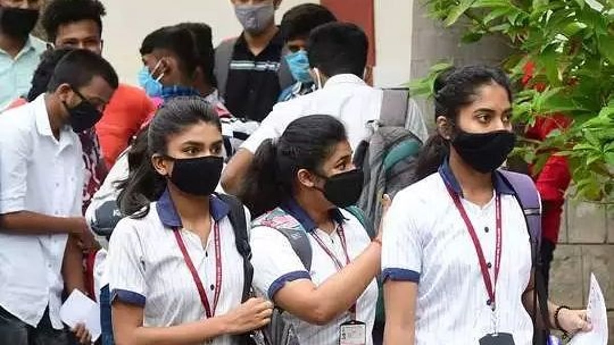 பள்ளி, கல்லூரிகள் மீண்டும் திறப்பு.. சுகாதாரத்துறையின் வழிகாட்டு நெறிமுறைகள் என்ன?