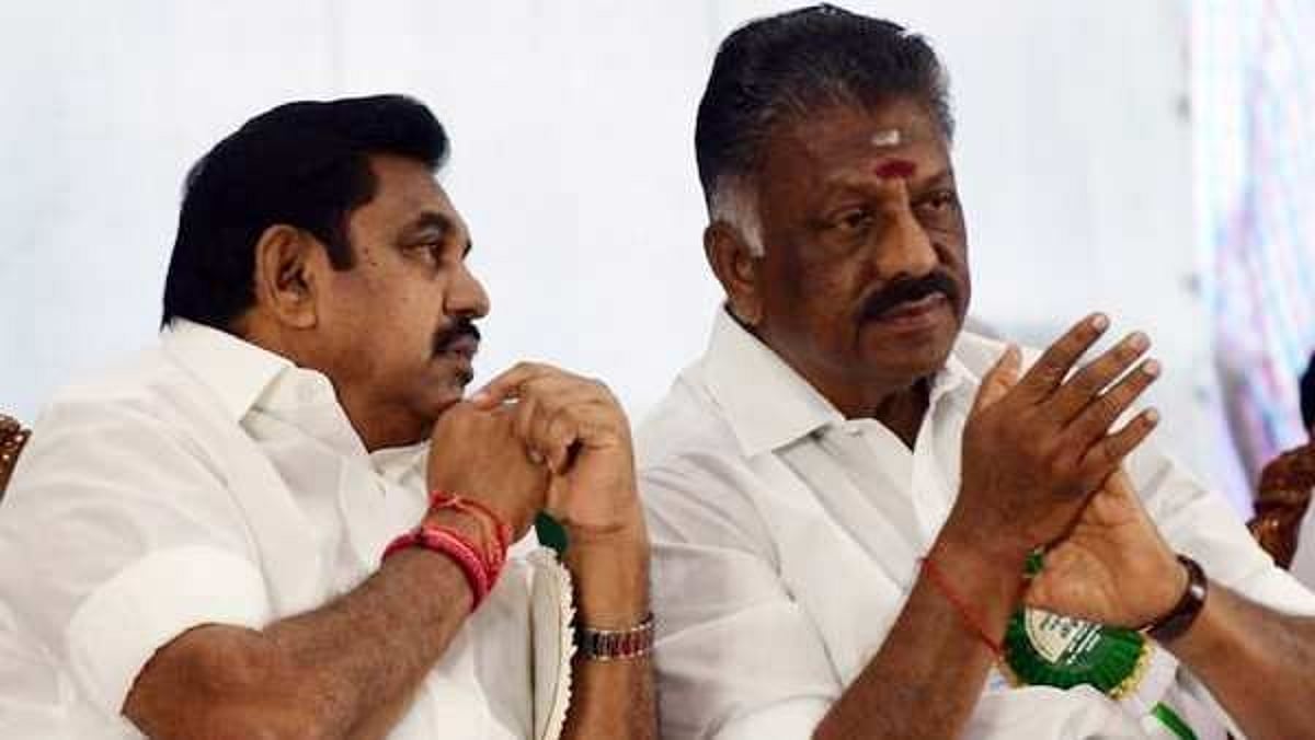 அரசு வேலை வாங்கி தருவதாக 10 பேரிடம் ரூ.2 கோடி மோசடி.. அ.தி.மு.க பெண் நிர்வாகியை கைது செய்த போலிஸ்!