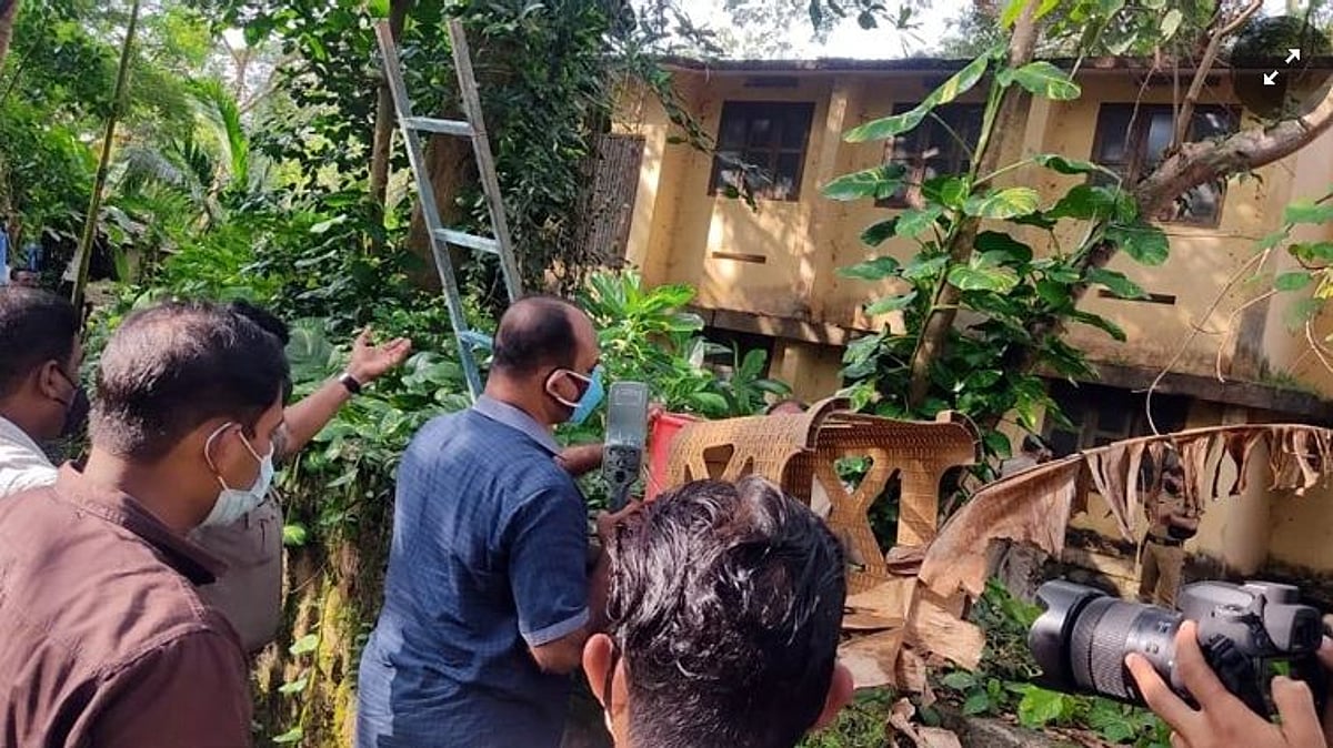 வெடிகுண்டாக மாறிய ஐஸ்கிரீம் பந்து.. வெடித்ததில் சிறுவன் காயம்: கேரளாவில் நடந்தது அதிர்ச்சிகர சம்பவம்!